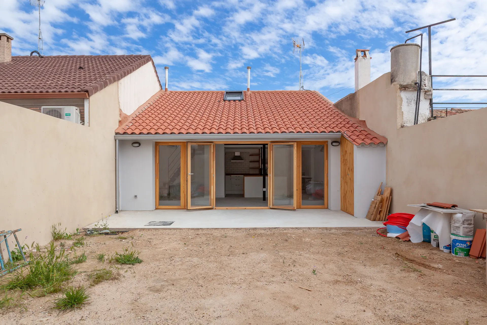 Rehabilitacion y reforma de vivienda unifamiliar saludable en Utebo