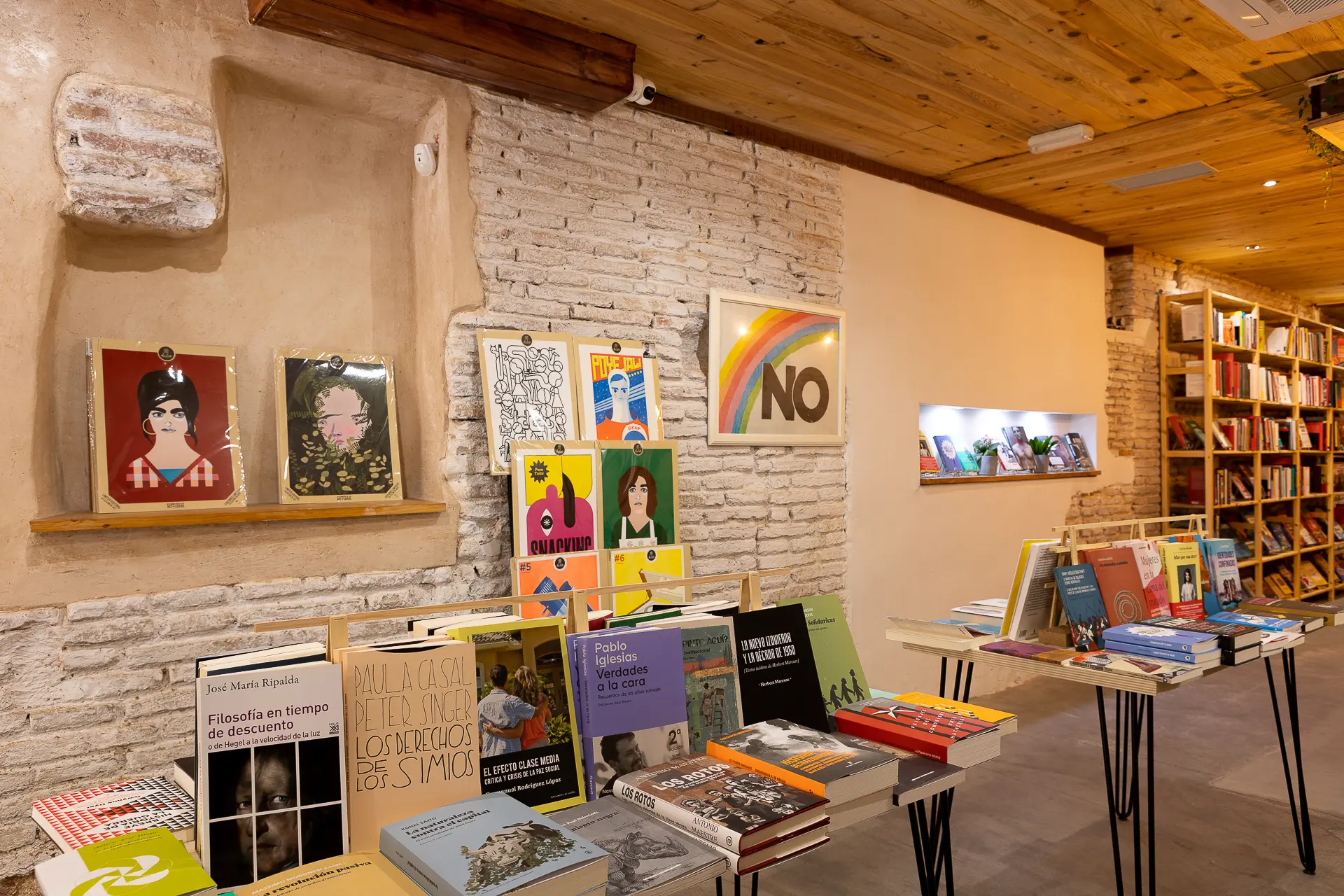 Proyecto y obra para apertura de librería en el barrio del Gancho