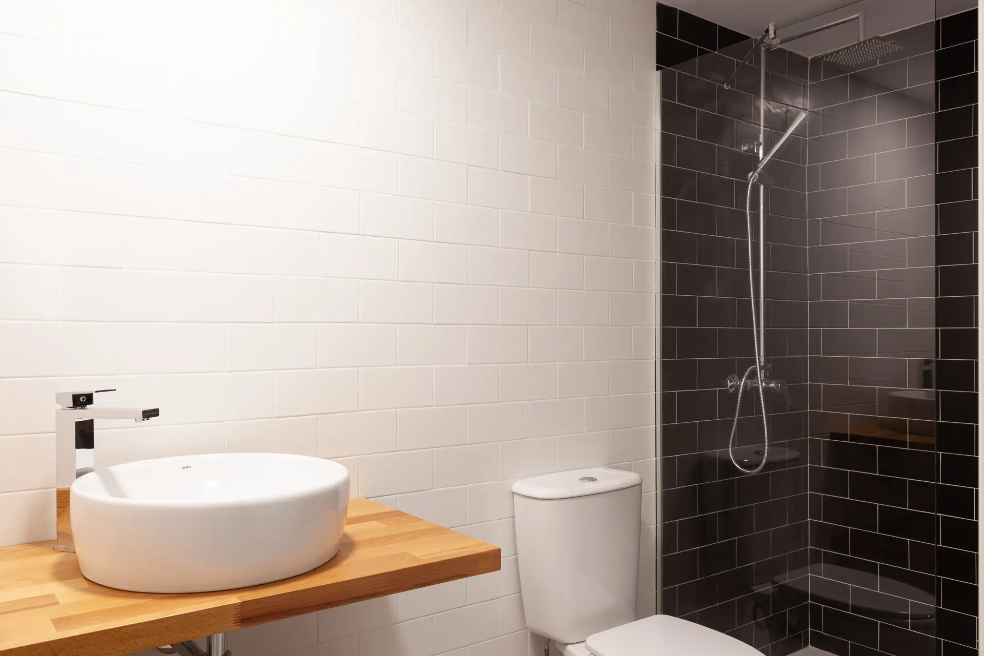 Rehabilitacion y reforma de vivienda unifamiliar saludable en Utebo