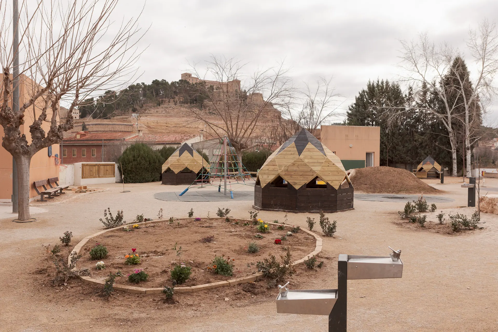 Patio renaturalizado Alcañiz