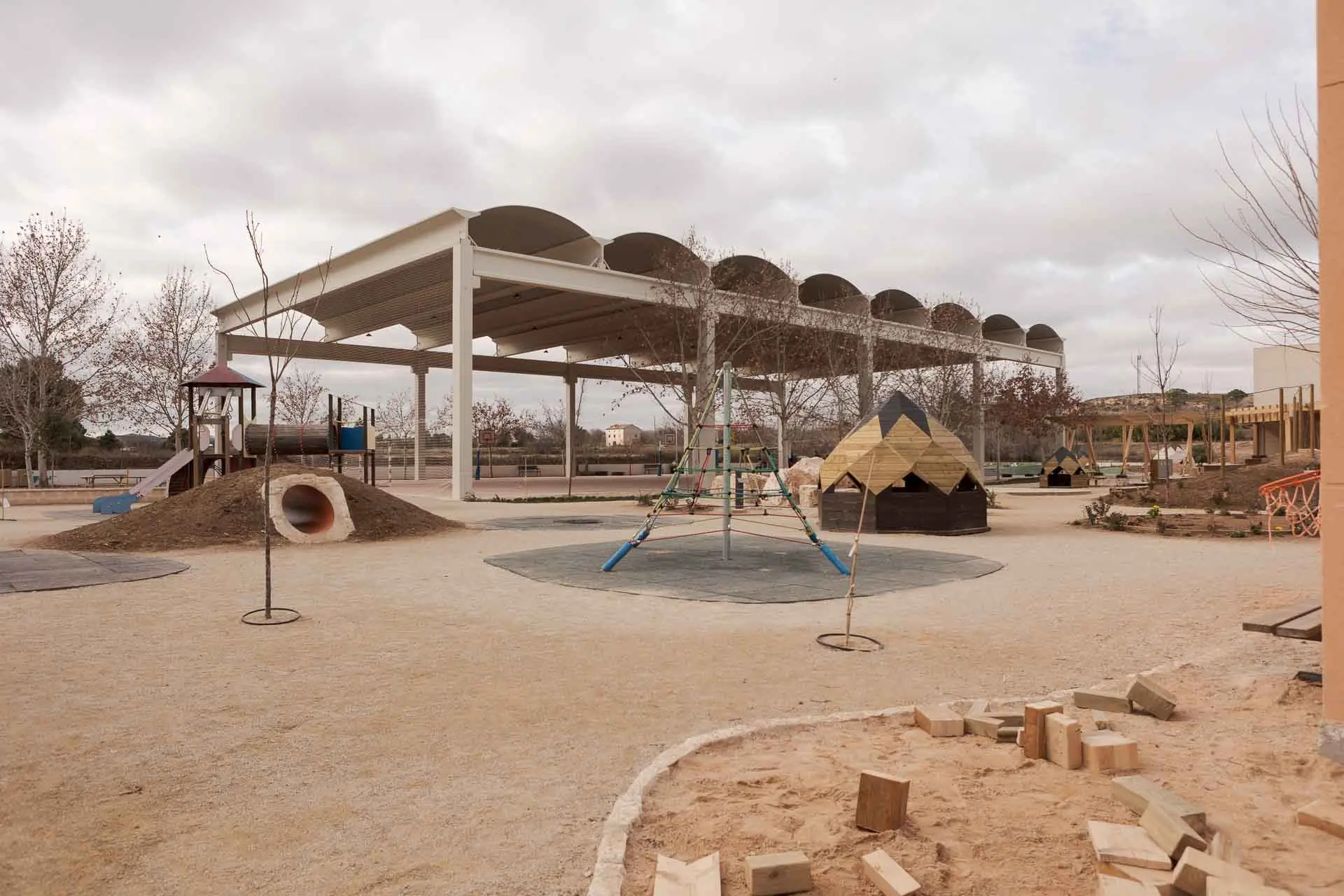 Patio renaturalizado Alcañiz