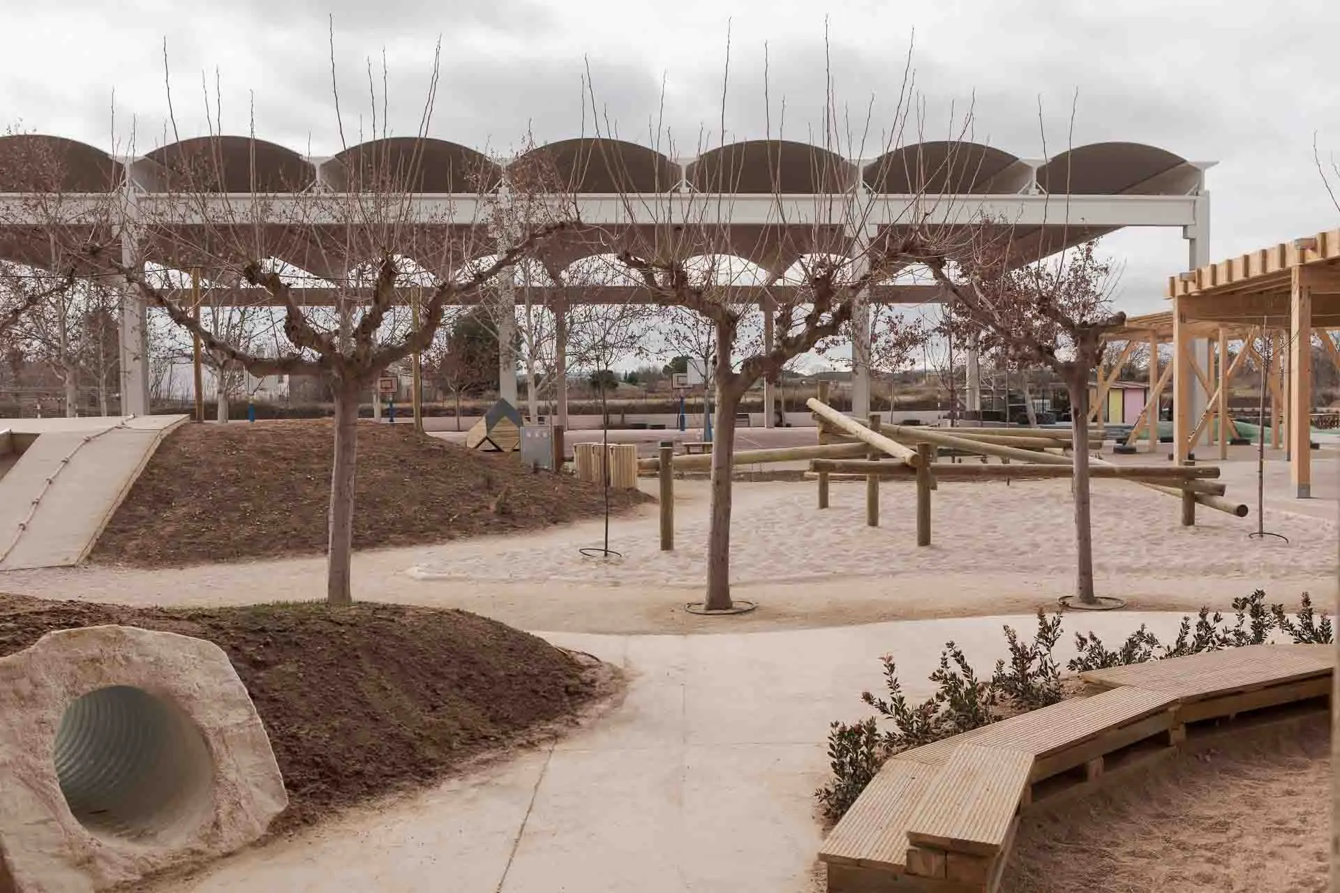 Patio renaturalizado Alcañiz