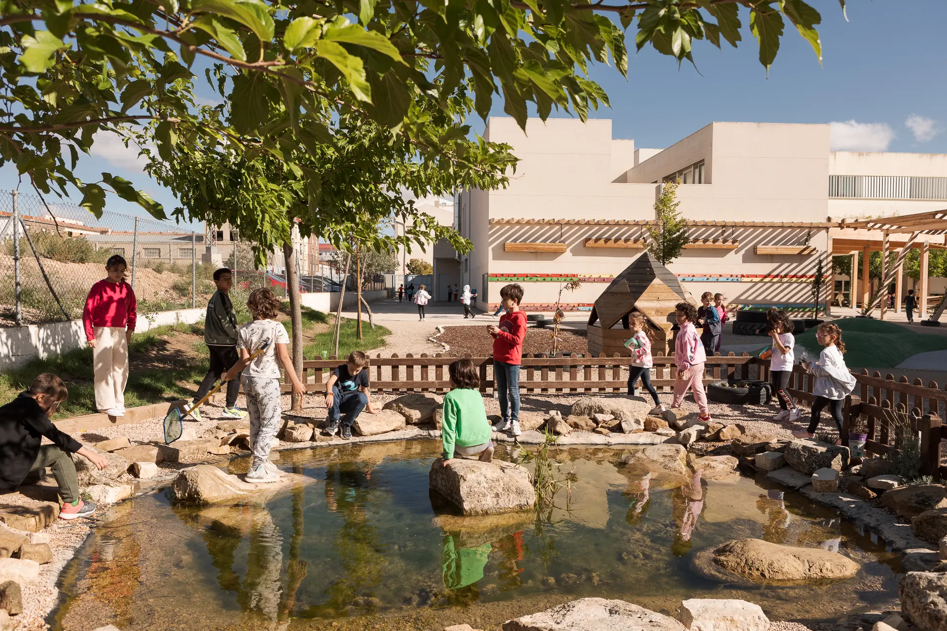 Patio renaturalizado Alcañiz