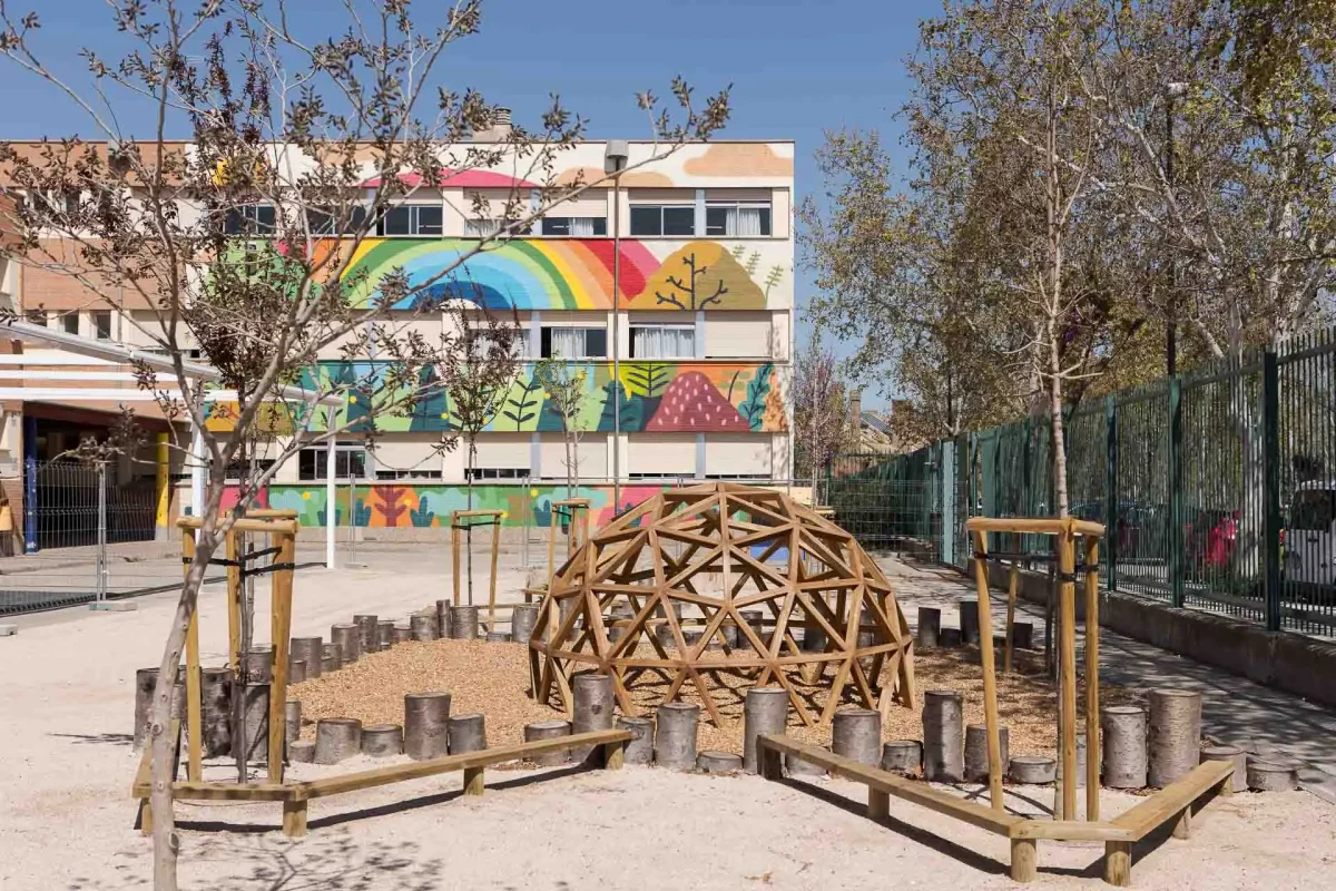 Renaturalización del patio CEIP Hispanidad