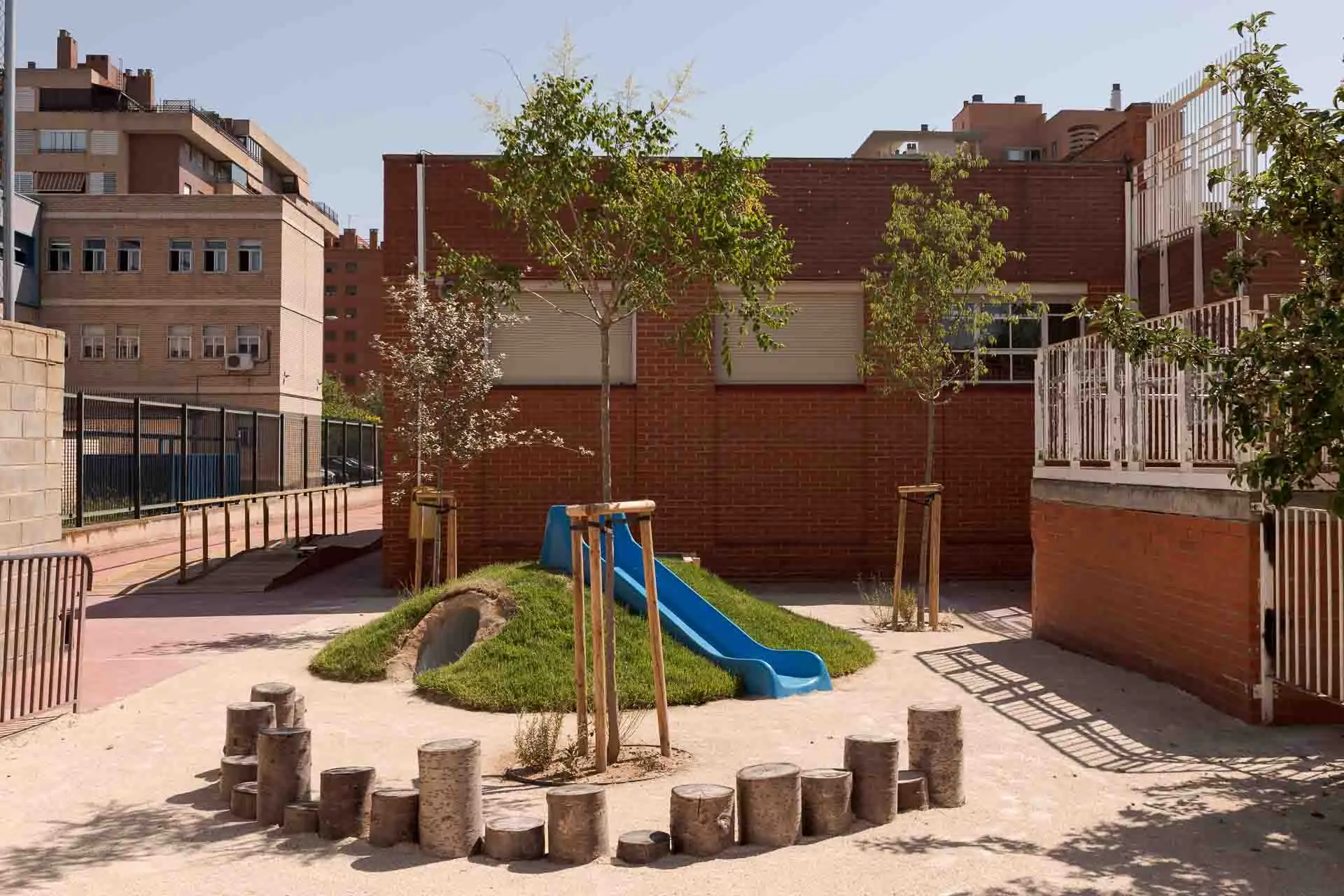 Renaturalización del patio CPEE Alborada