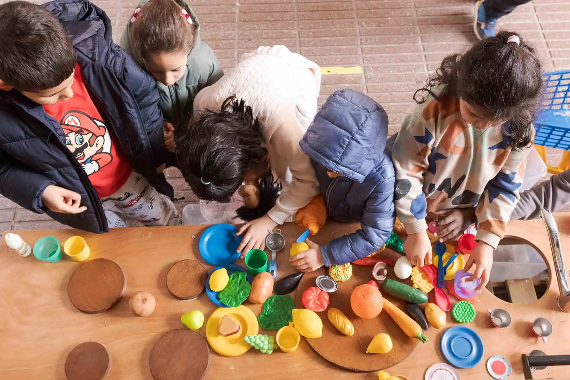 Renaturalización del patio CEIP Emilio Moreno Calvete